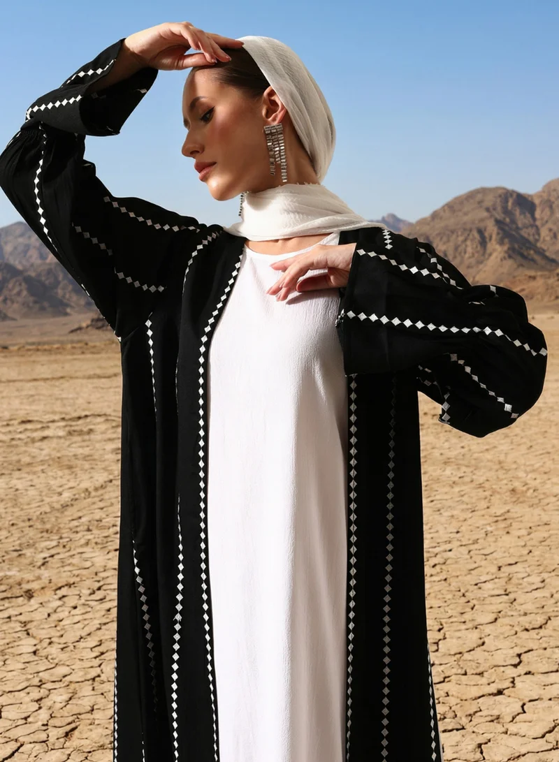Ishin black Black thread embroidered Abaya with Hijab for Women | Best Price UAE